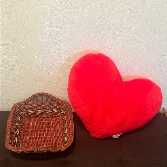 #1446** Handmade Brown Basket - Picture 5 of 6